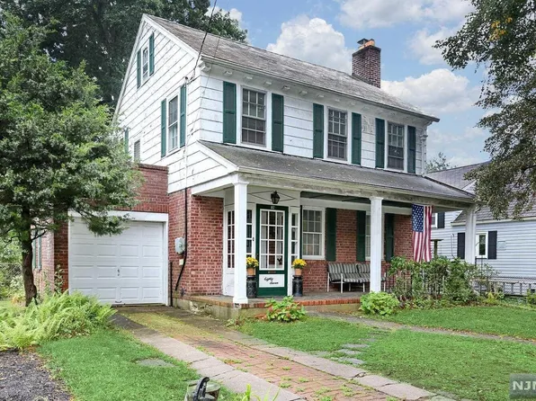 87 Depew St, Dumont, NJ 07628