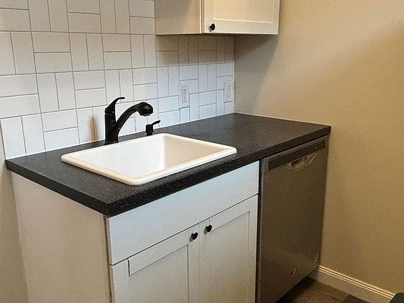 5th image of 531 Carothers Ave APT 2