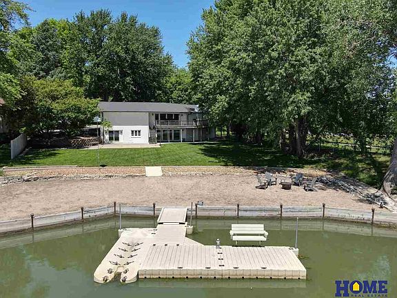 5th image of 7521 Glenwood Cir