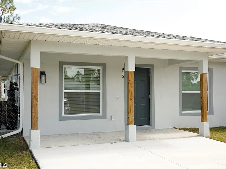 917 Graystone Ave