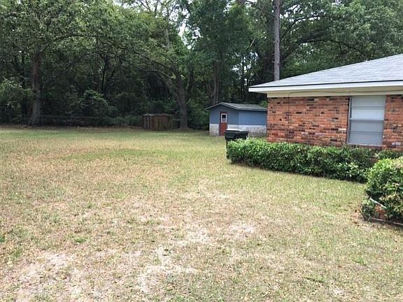 4th image of 128 Kentshire Ave