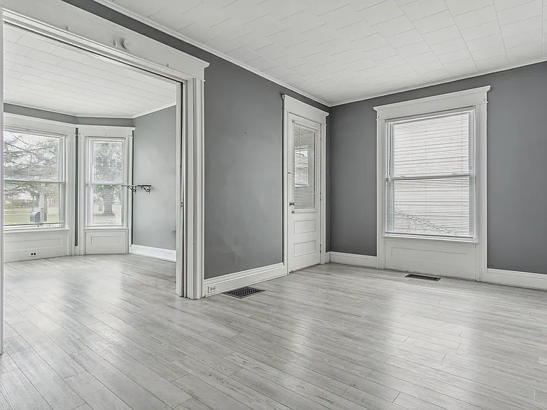 123 State Pl — Photo 17