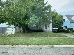 2618 Wolcott St, Flint, MI 48504