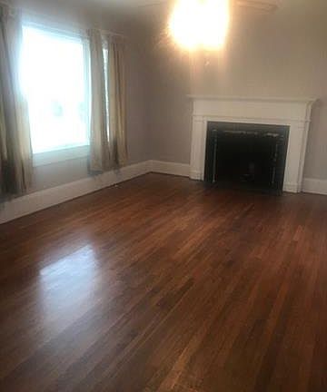 4th image of 720 Club Dr