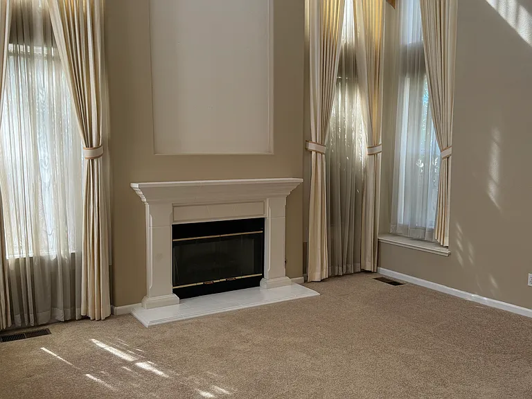 323 Lower Vintners Cir — Photo 8