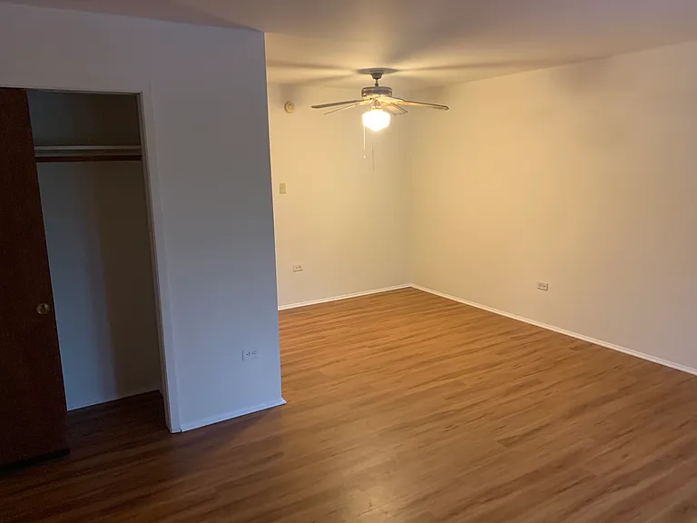 288 Oxford Ave #7 — Photo 7