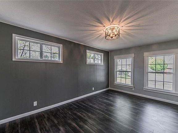 5th image of 237 Glynn Cir