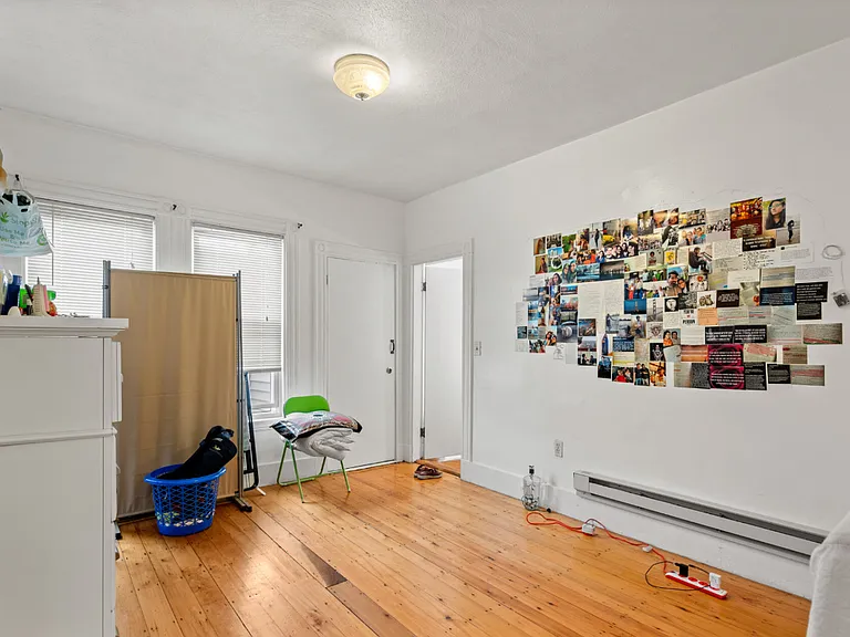 78 Hillside St #3F — Photo 4