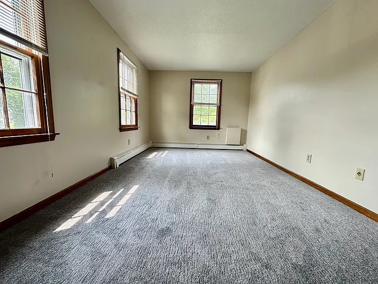 1st bedroom