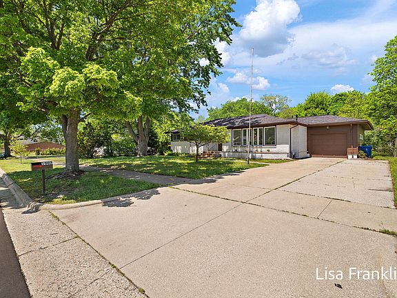 2nd image of 1007 Orchard Ave