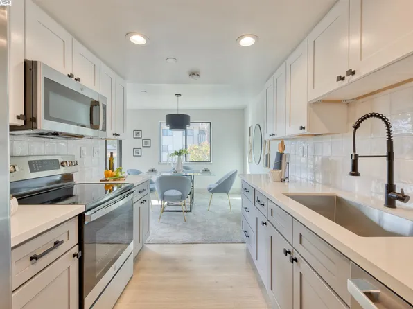26 4th St APT 10, Los Altos, CA 94022
