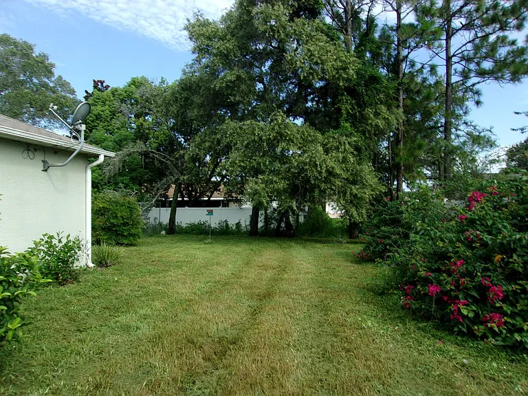 14237 Spring Hill Dr — Photo 10