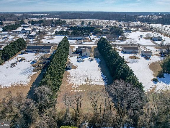 5th image of 977 Paris Kirby Rd