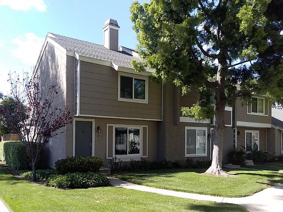 3rd image of 82 Briarwood #109
