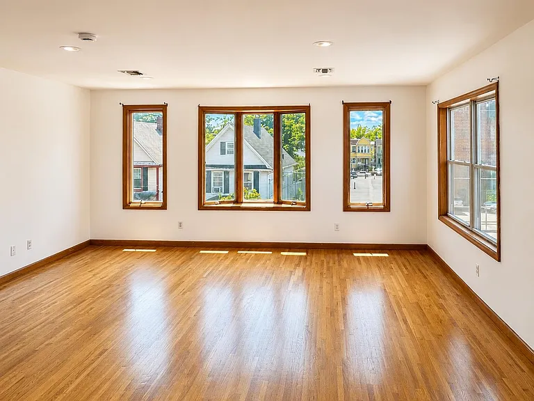 150 Clendenny Ave #2 — Photo 5