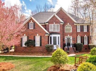 6154 Hunter Ln, Matthews, NC 28104