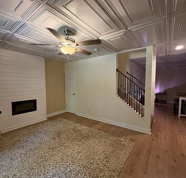 321 N Valley View Dr — Photo 21