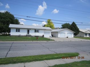 3922 27th St, Columbus, NE 68601