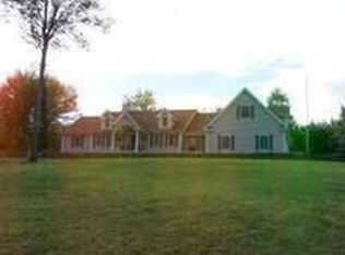 195 Crooked Creek Rd, Pleasant Mt, PA 18453