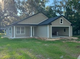 8647 Ridge Rd, Melrose, FL 32666