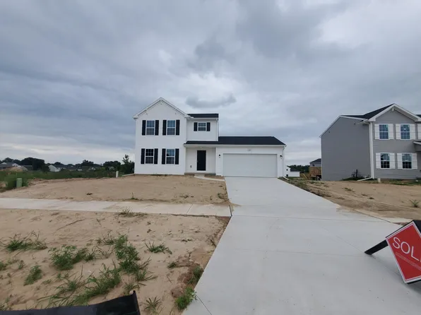 253 Jacata Dr, Kent City, MI 49330