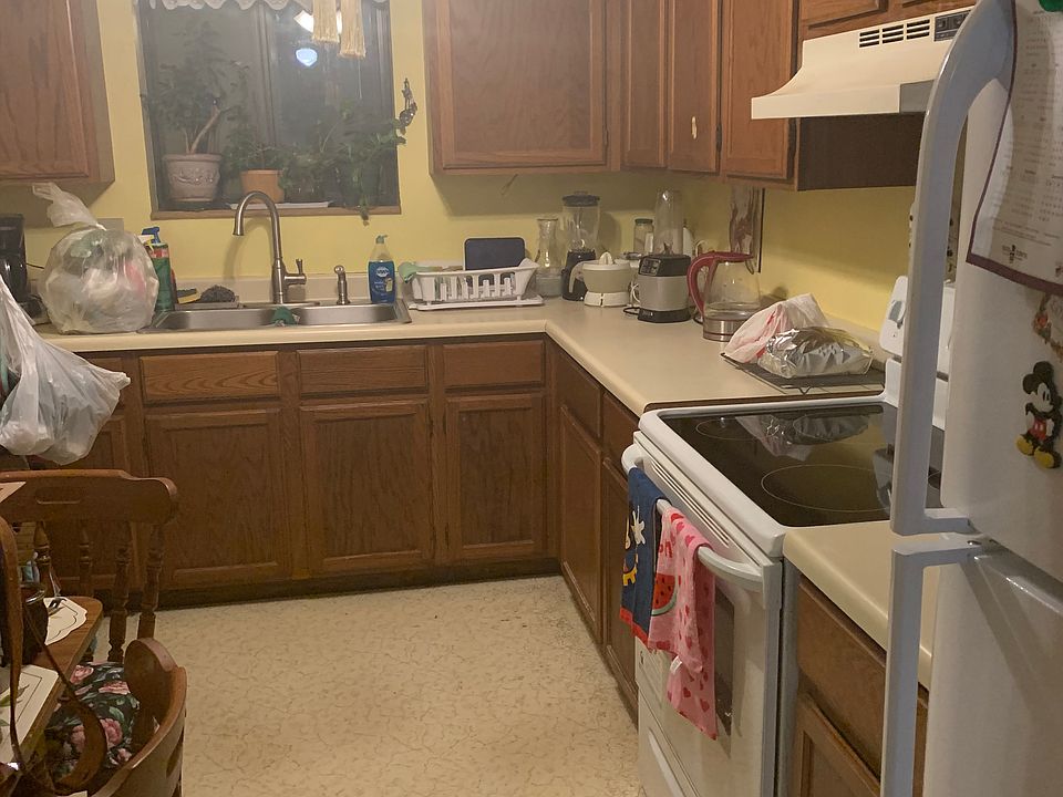1st image of 6500 Woodlake Dr APT 105