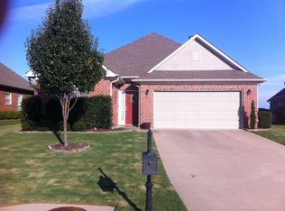 3032 Madison Ln, Chelsea, AL 35043