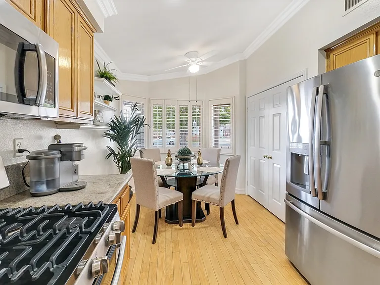 12214 Tunbridge Ct — Photo 18