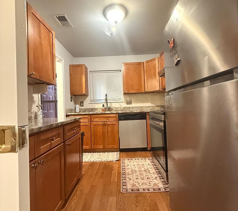 1st image of 2808 Lee Oaks Pl APT 102