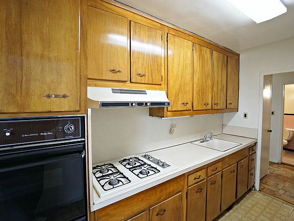 4th image of 90-59 56th Ave #6L