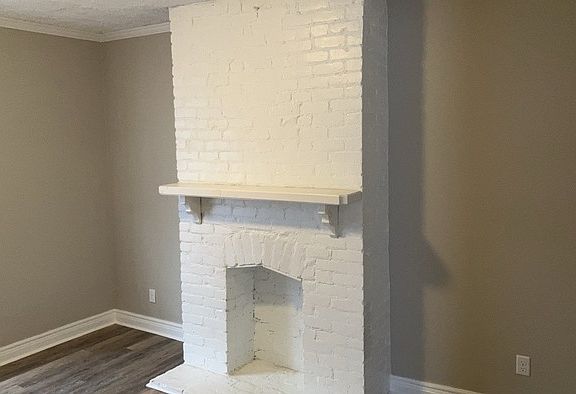 5th image of 1150 Creighton Ave