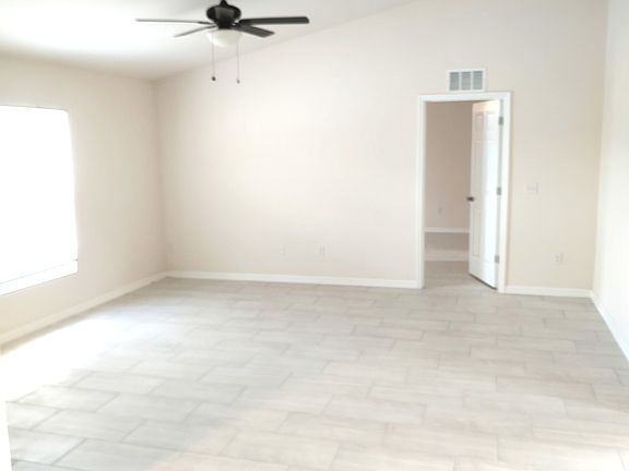 3rd image of 2828 NW 22nd Ave