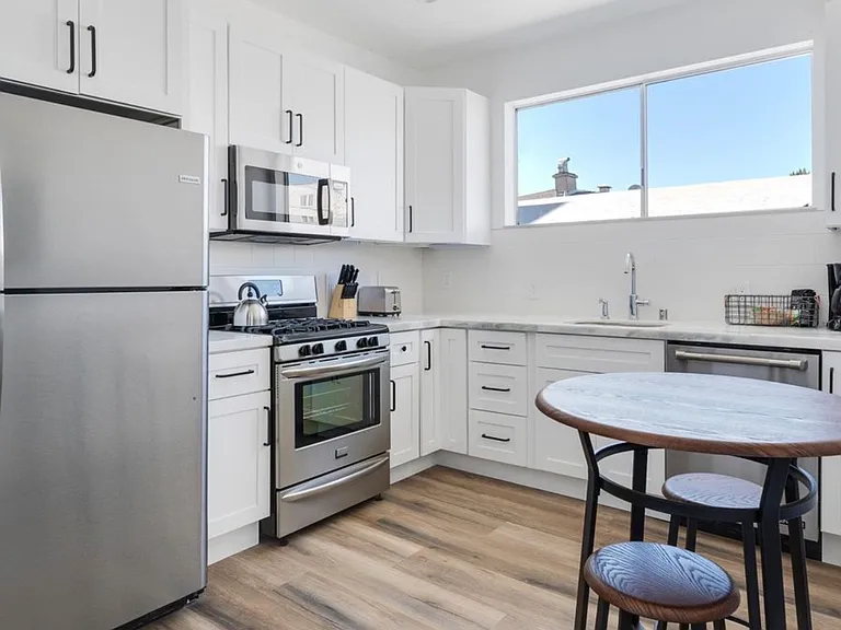 459 Wayne Ave #459 — Photo 3
