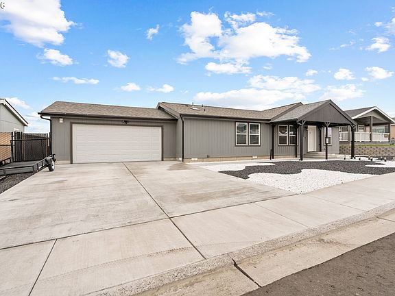 2nd image of 3033 SW Terrace Dr