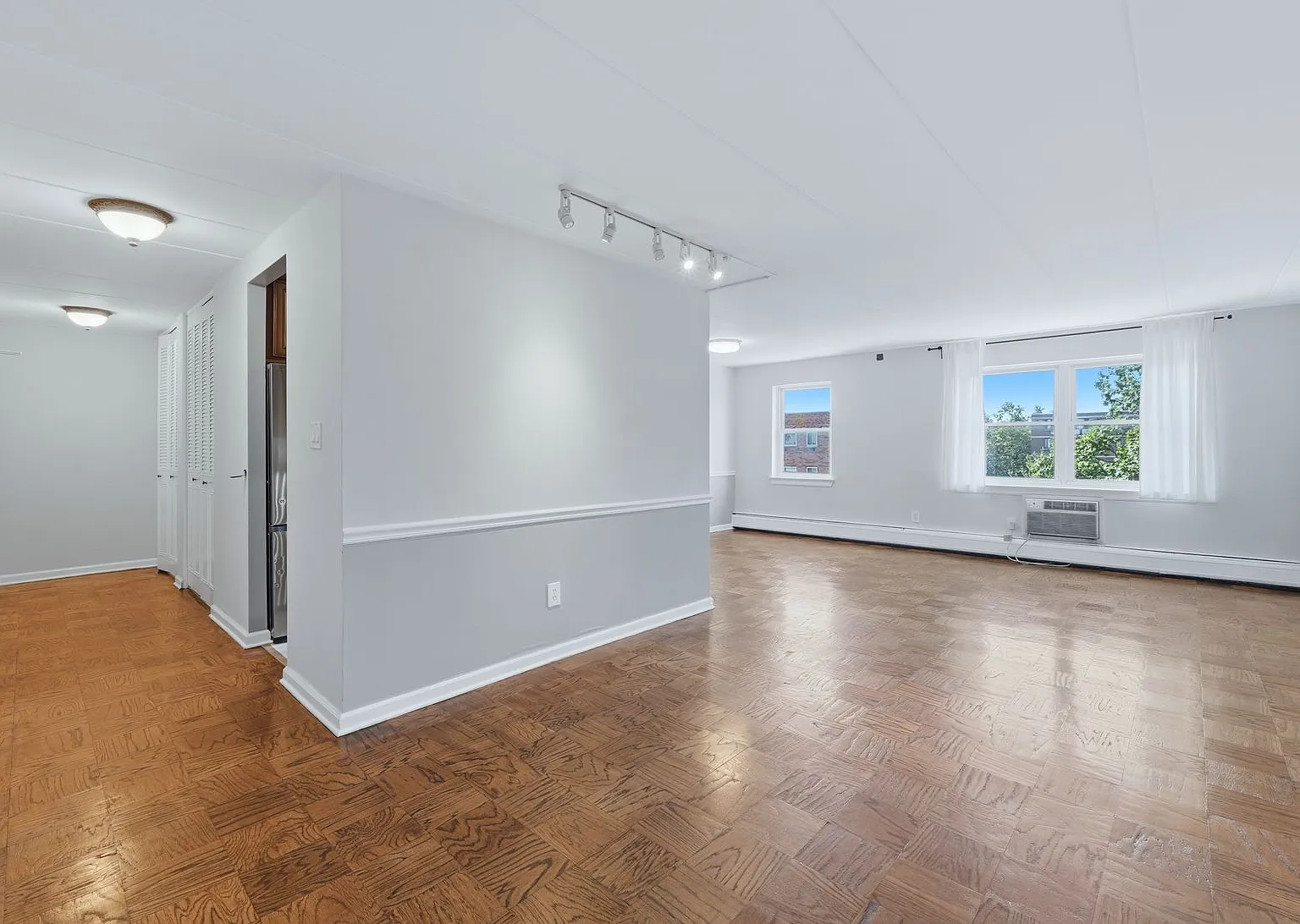 1 bed, 830 sqft, $2,250 — Photo 4