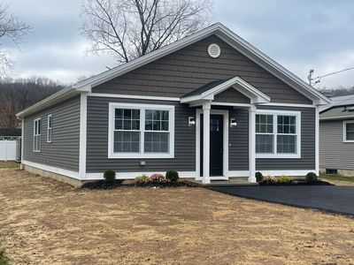 140 Lake Avenue, Bristol, CT, 06010