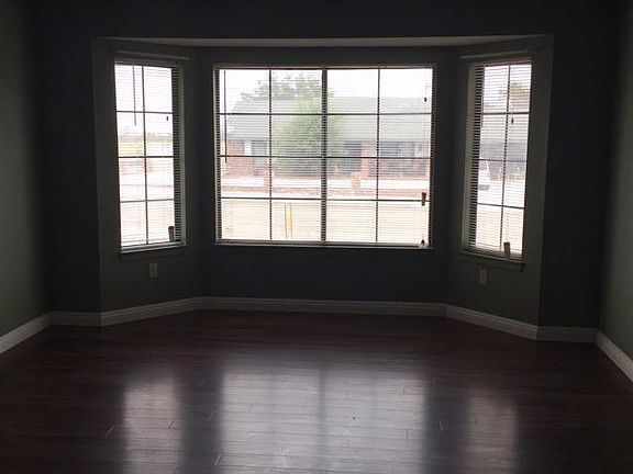 2nd image of 12511 Valewood Dr