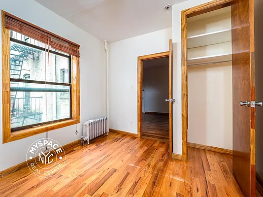 Rented by MySpaceNYC | media 15