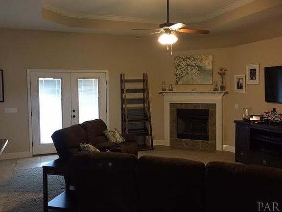 3rd image of 939 Cheshire Dr
