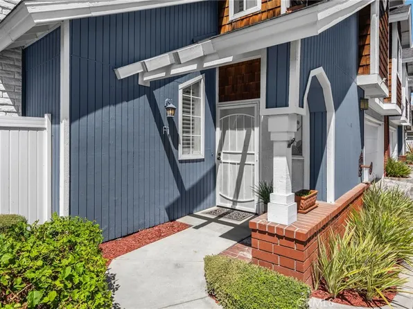 2210 Pacific Ave Unit F1, Costa Mesa, CA 92627