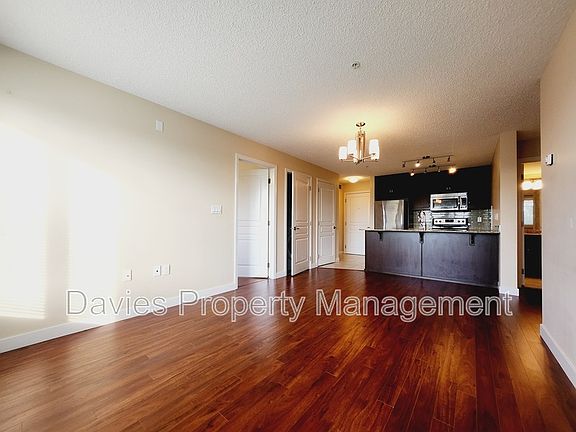 5th image of 7021 S Terwillegar Dr NW #318