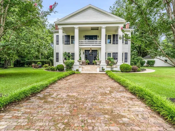 423 S Matubba St, Aberdeen, MS 39730