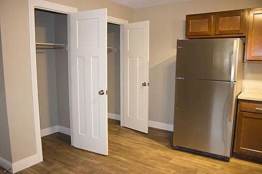2513 Knight Dr — Photo 3