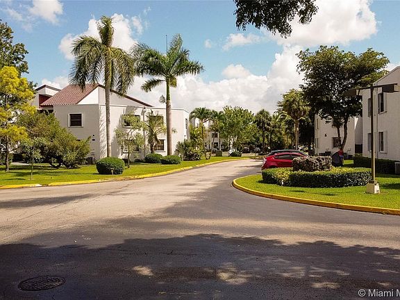 2nd image of 9443 Fontainebleau Blvd APT 103