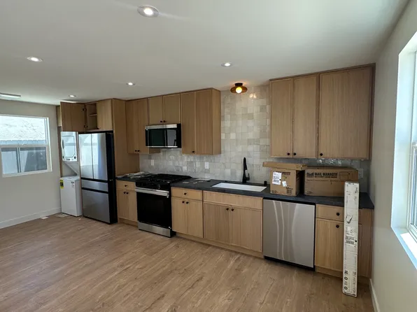 1824 Chico St, San Diego, CA 92109