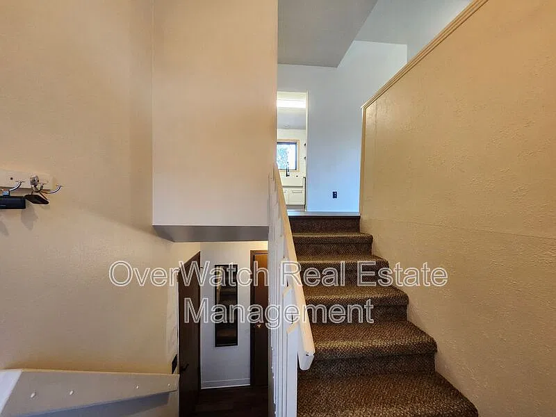 3 bed, 2.0 bath, 1532 sqft, $2,800 — Photo 2
