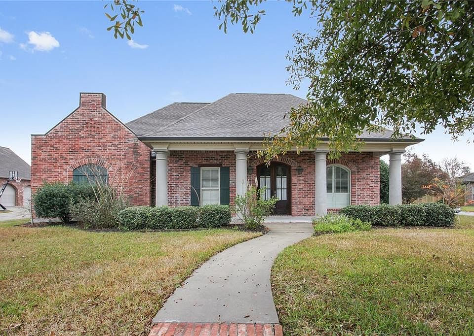 1st image of 4211 Beau Chene Dr