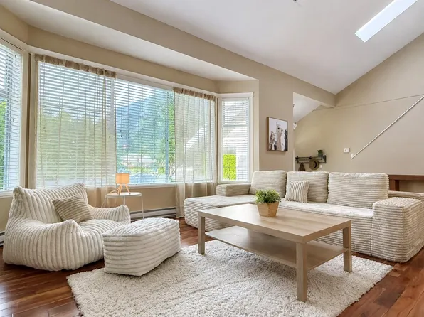 1510 Macdonald Pl, Squamish, BC V0N 1H0