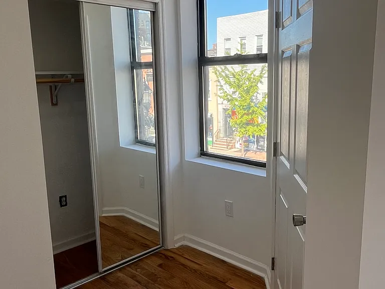 7 Star Realty LLC — Photo 8