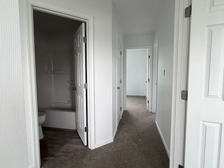 121 Westover Dr — Photo 21